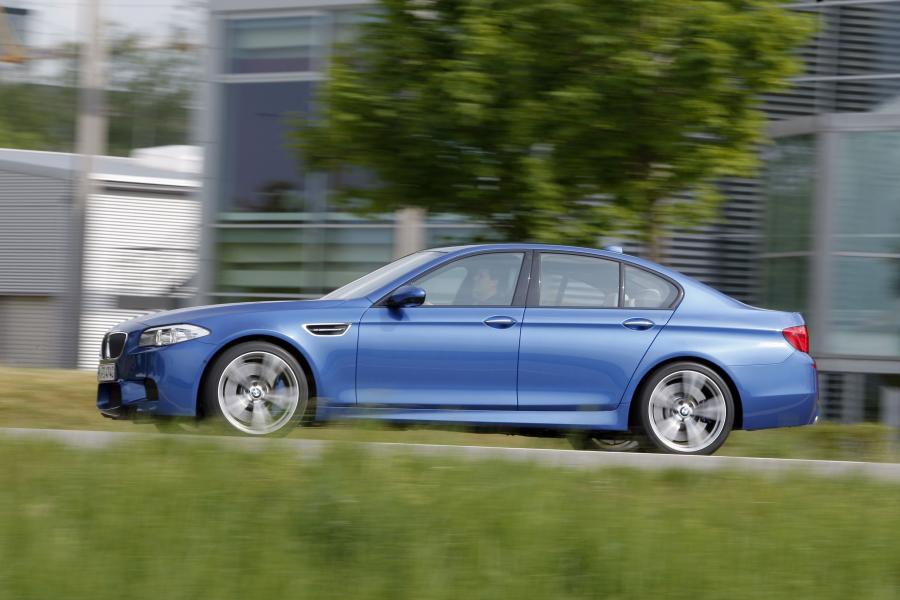  BMW M5 2011 года  (фото 213 из 344)